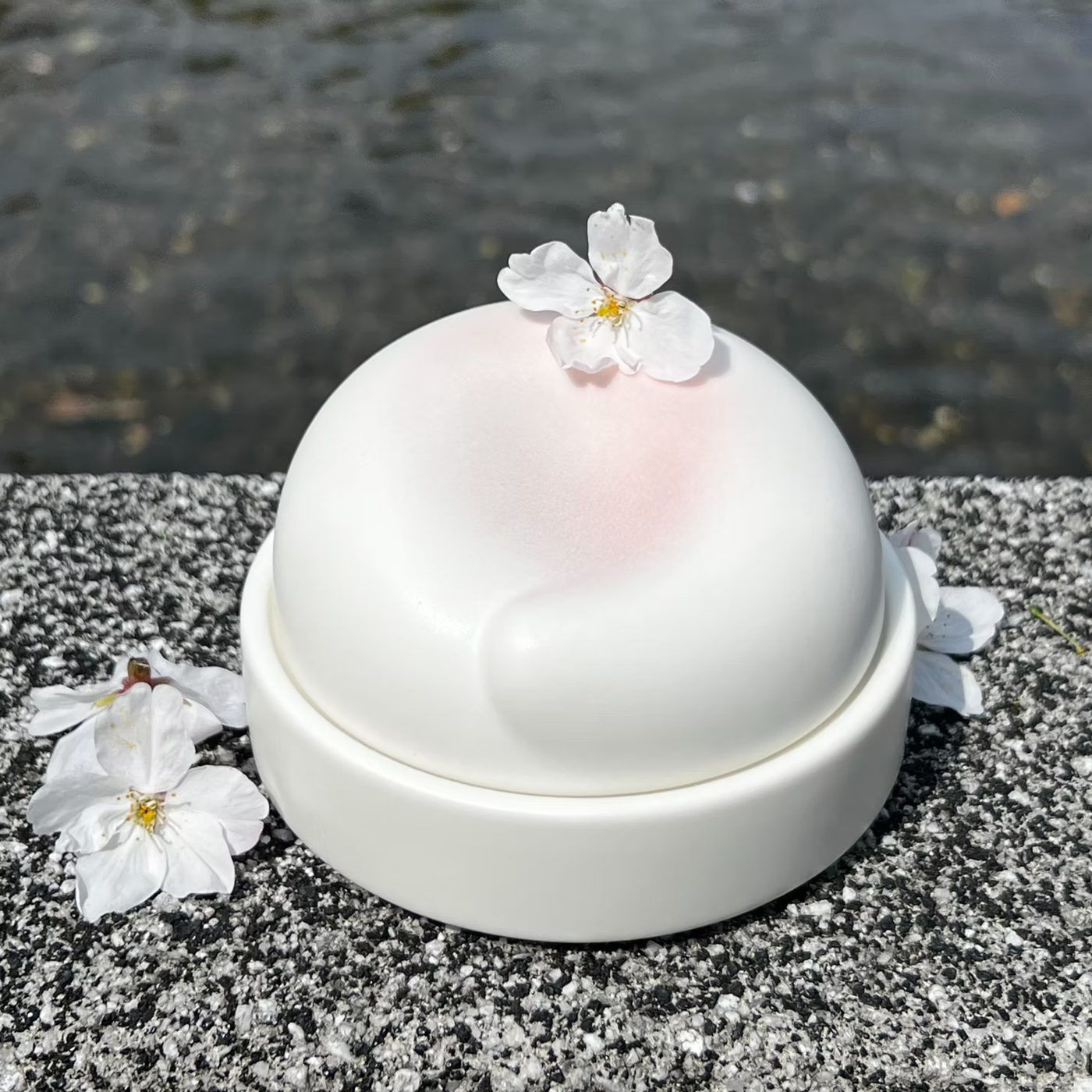 「White Peach」