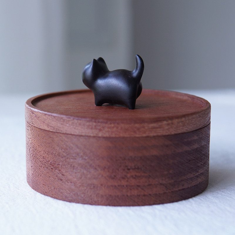 Purpleheart wood cat product view 2