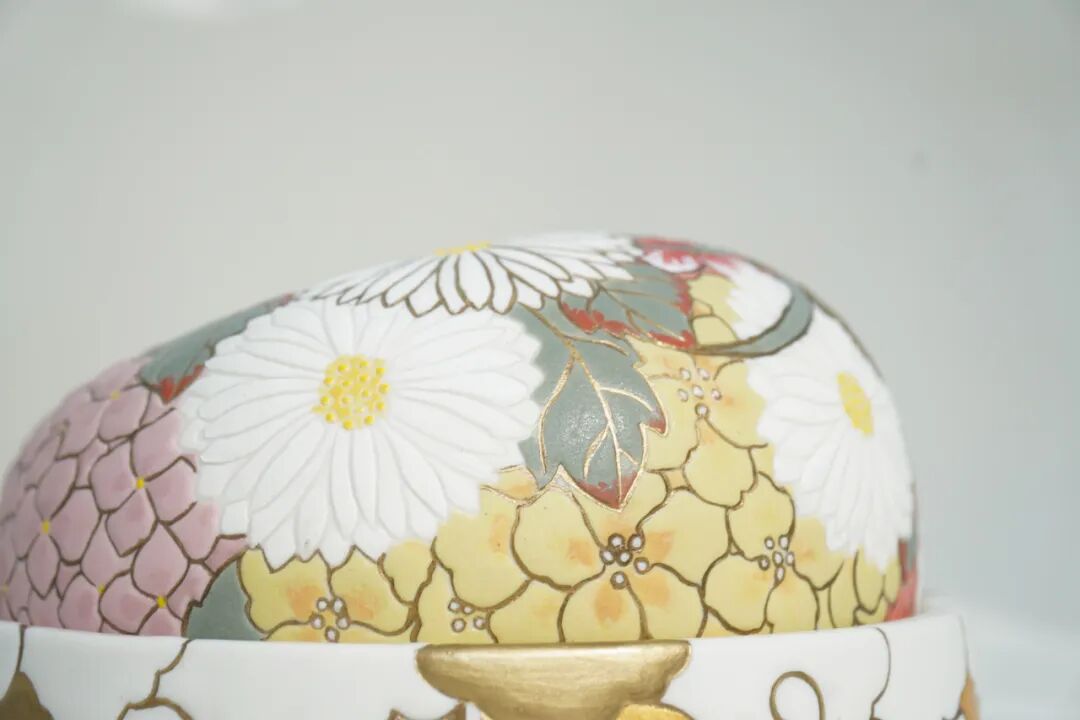 Pet Urn “Cloud Blossom” | Co-created with Ceramic Artist Yang Piaoxue